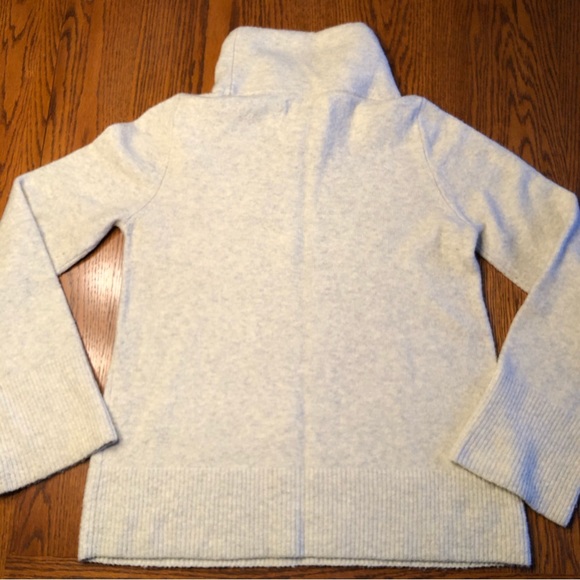 Women’s Loft Cream Funnel Neck Sweater Size Medium - Picture 2 of 9
